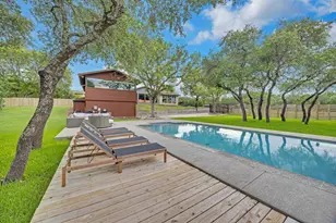 22223 Oban Dr, Briarcliff, TX 78669 - Photo 1