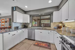 22223 Oban Dr, Briarcliff, TX 78669 - Photo 9