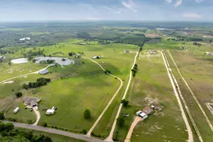 1662 Co Rd 465, Coupland, TX 78615 - Photo 31