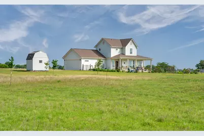 1662 County Road 465, Coupland, TX 78615 - Photo 29