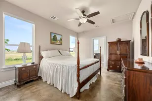 1662 Co Rd 465, Coupland, TX 78615 - Photo 17