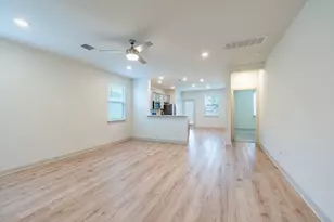 10801 Meris Ln, Austin, TX 78754 - Photo 9