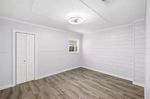 541 S Jackson St, La Grange, TX 78945 - Photo 13