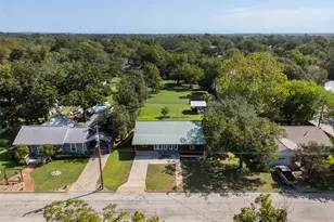 541 S Jackson St, La Grange, TX 78945 - Photo 25