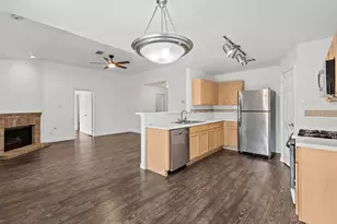 200 Buttercup St, Kyle, TX 78640 - Photo 7