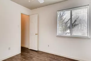 200 Buttercup St, Kyle, TX 78640 - Photo 11