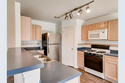 200 Buttercup Street, Kyle, TX 78640 - Photo 5