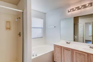 200 Buttercup St, Kyle, TX 78640 - Photo 9