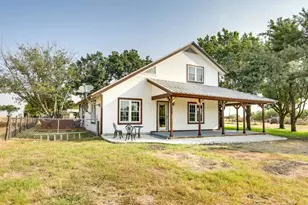 1616 Co Rd 463, Coupland, TX 78615 - Photo 1
