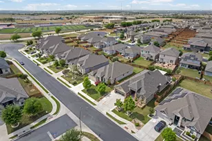 704 Muster Bnd, Georgetown, TX 78626 - Photo 37