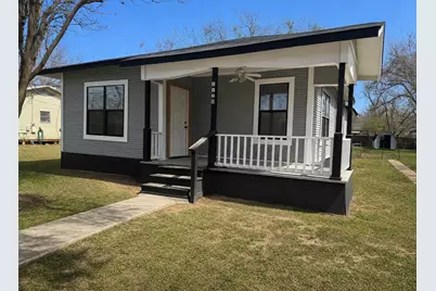 1120 Saint Paul Street, Gonzales, TX 78629 - Photo 1