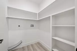 195 Bianca Cir, Del Valle, TX 78617 - Photo 21