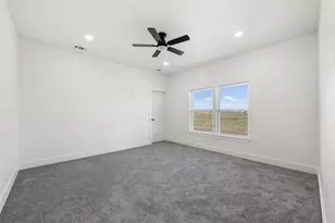 195 Bianca Cir, Del Valle, TX 78617 - Photo 27