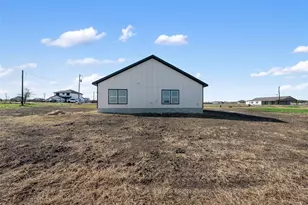 195 Bianca Cir, Del Valle, TX 78617 - Photo 35