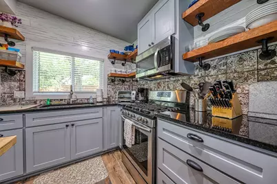5520 W Beach Circle, Austin, TX 78734 - Photo 9