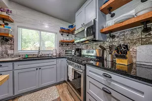 5520 W Beach Cir, Austin, TX 78734 - Photo 9