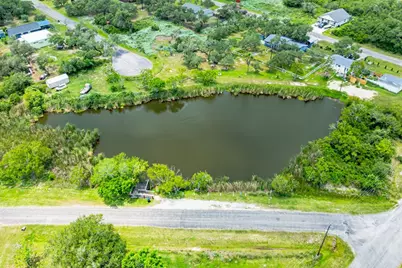 511 Water Oak Lane, Rockport, TX 78382 - Photo 15