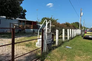 820 Austin St, Kingsland, TX 78639 - Photo 19