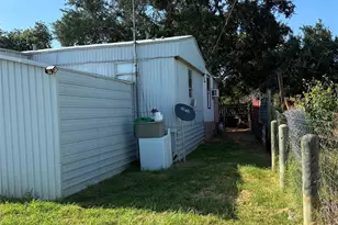 820 Austin St, Kingsland, TX 78639 - Photo 17