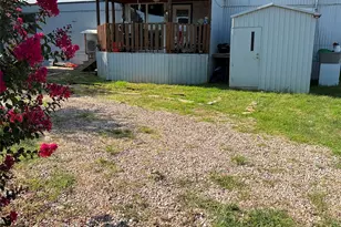 820 Austin St, Kingsland, TX 78639 - Photo 15