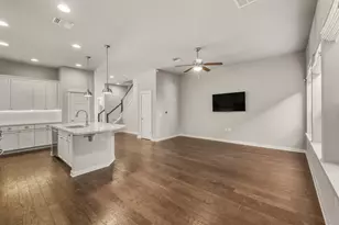 3919 Vaughan St, Austin, TX 78723 - Photo 11