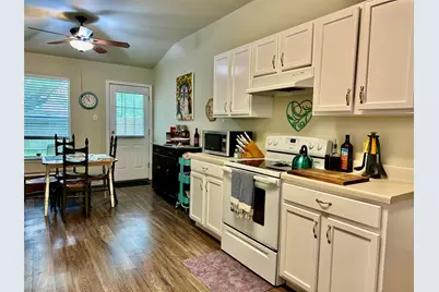 1913 Brentwood Drive, Leander, TX 78641 - Photo 9