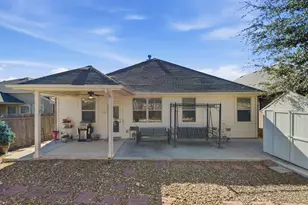 310 Durata Dr, San Marcos, TX 78666 - Photo 5