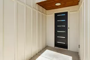 5010 Baker St, Austin, TX 78721 - Photo 3