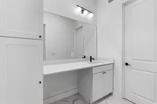 5010 Baker St, Austin, TX 78721 - Photo 15