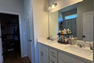 12000 Saddle Rock Dr, Austin, TX 78725 - Photo 9