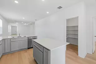 110 Golden Bell Wy, Buda, TX 78610 - Photo 5