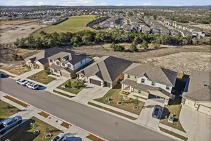 369 Sue Peaks Loop, Dripping Springs, TX 78620 - Photo 33