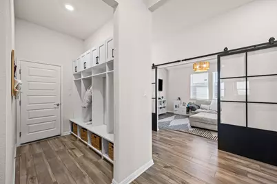 369 Sue Peaks Loop, Dripping Springs, TX 78620 - Photo 9