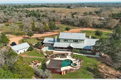 418 Vyvjala Road, Smithville, TX 78957 - Photo 9