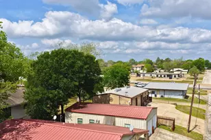 405 N Johnston St, Caldwell, TX 77836 - Photo 9