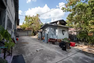 1112 Terry Dr, Austin, TX 78721 - Photo 17