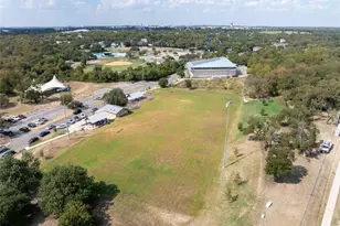 1112 Terry Dr, Austin, TX 78721 - Photo 11