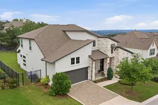 2413 Berkleys Brook Dr, Austin, TX 78738 - Photo 33