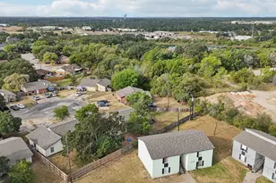 2702 Evergreen Cir, Bryan, TX 77801 - Photo 21