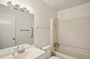 2702 Evergreen Cir, Bryan, TX 77801 - Photo 13