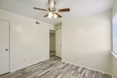 2702 Evergreen Circle, Bryan, TX 77801 - Photo 11