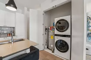 800 Embassy Dr, Austin, TX 78702 - Photo 11