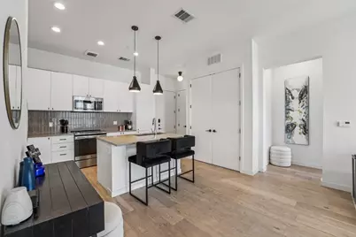 800 Embassy Drive #429, Austin, TX 78702 - Photo 9