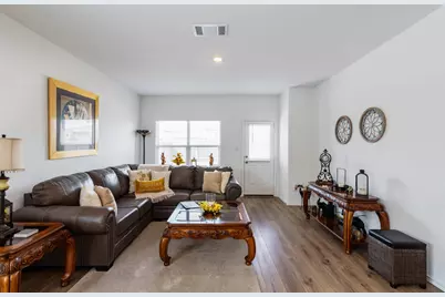 200 Montego Street, Hutto, TX 78634 - Photo 5