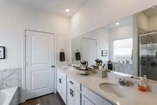 200 Montego St, Hutto, TX 78634 - Photo 13