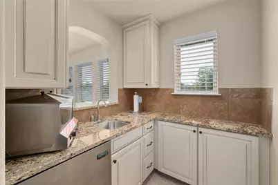 9400 Stratus Drive, Dripping Springs, TX 78620 - Photo 27