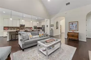 9400 Stratus Dr, Dripping Springs, TX 78620 - Photo 7