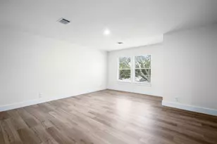17901 Narsitin Ln, Pflugerville, TX 78660 - Photo 15