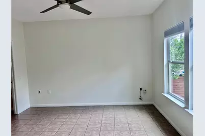 1901 1901 New York Av Avenue #B, Austin, TX 78702 - Photo 15