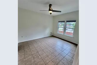 1901 1901 New York Av Avenue #B, Austin, TX 78702 - Photo 11
